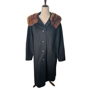 Elegant Vintage 1950’s Ladies Large Black Wool Swing Coat Brown Mink Fur Collar